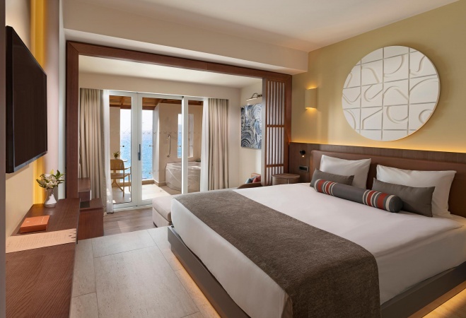 Deluxe Deniz Manzaralı Jakuzili Oda