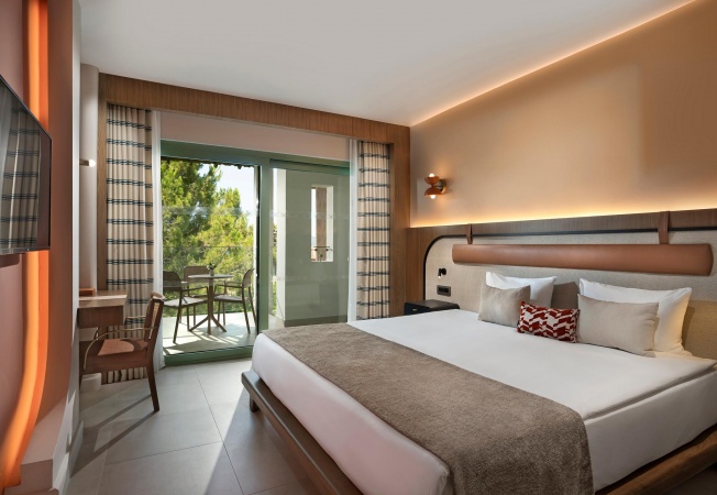 Deluxe Kısmi Deniz Manzaralı Aile Odası